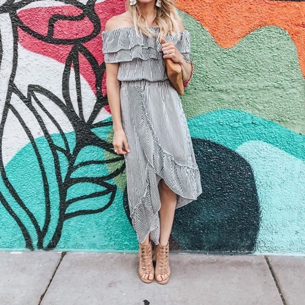 Carly Jean Los Angeles Summer dress